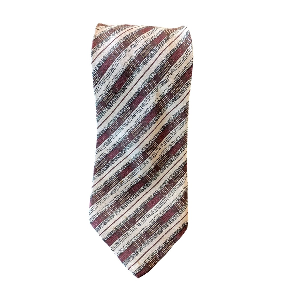 Giorgio Armani Cravatte Silk‎ Tie Made in Italy Geometric Stripe Pattern